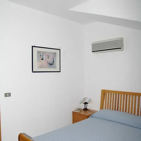 Apartament Fontana Barone *