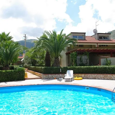 Fontana Barone Apartament *